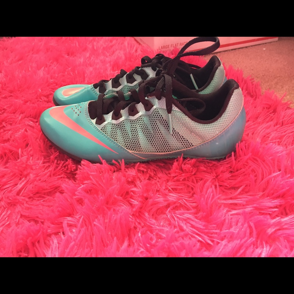Track spikes